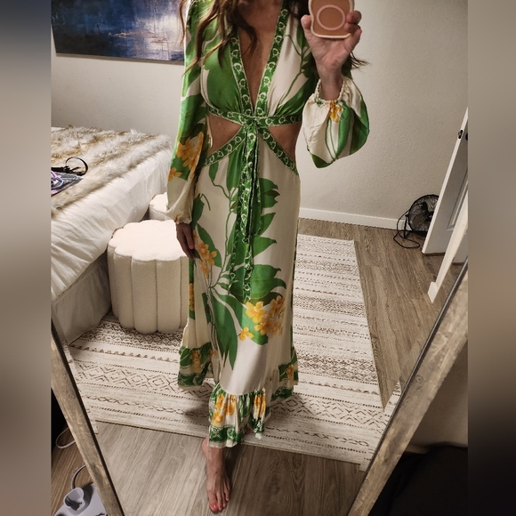 NEW Secret Mission Lydia Silk Dress - Picture 10 of 10